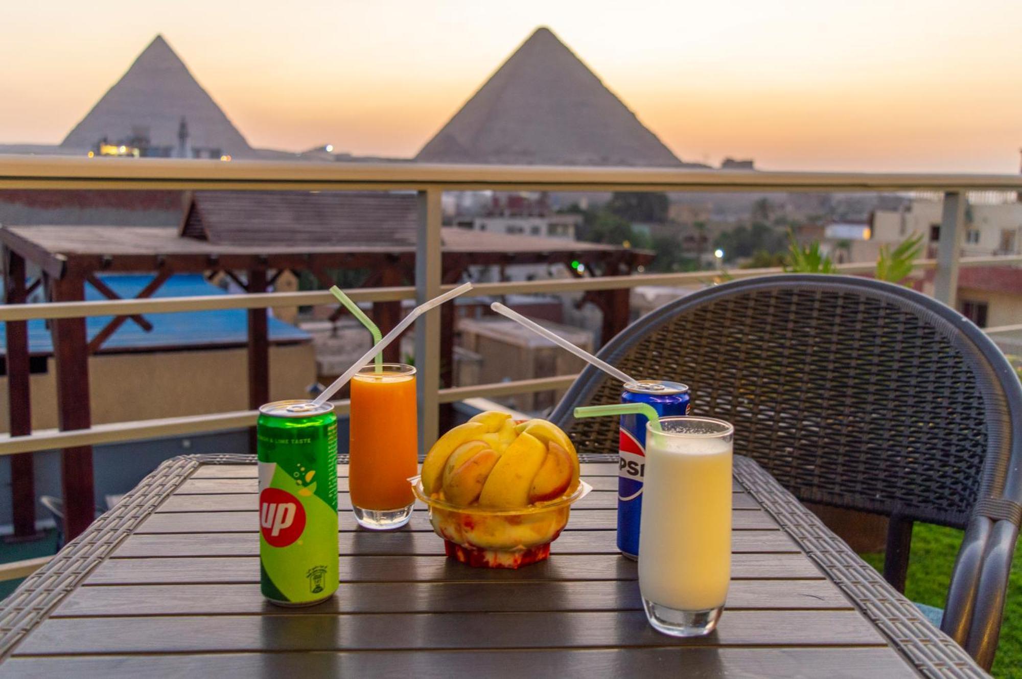 The Pyramids Gate Inn Kafrat al Jabal Exterior photo