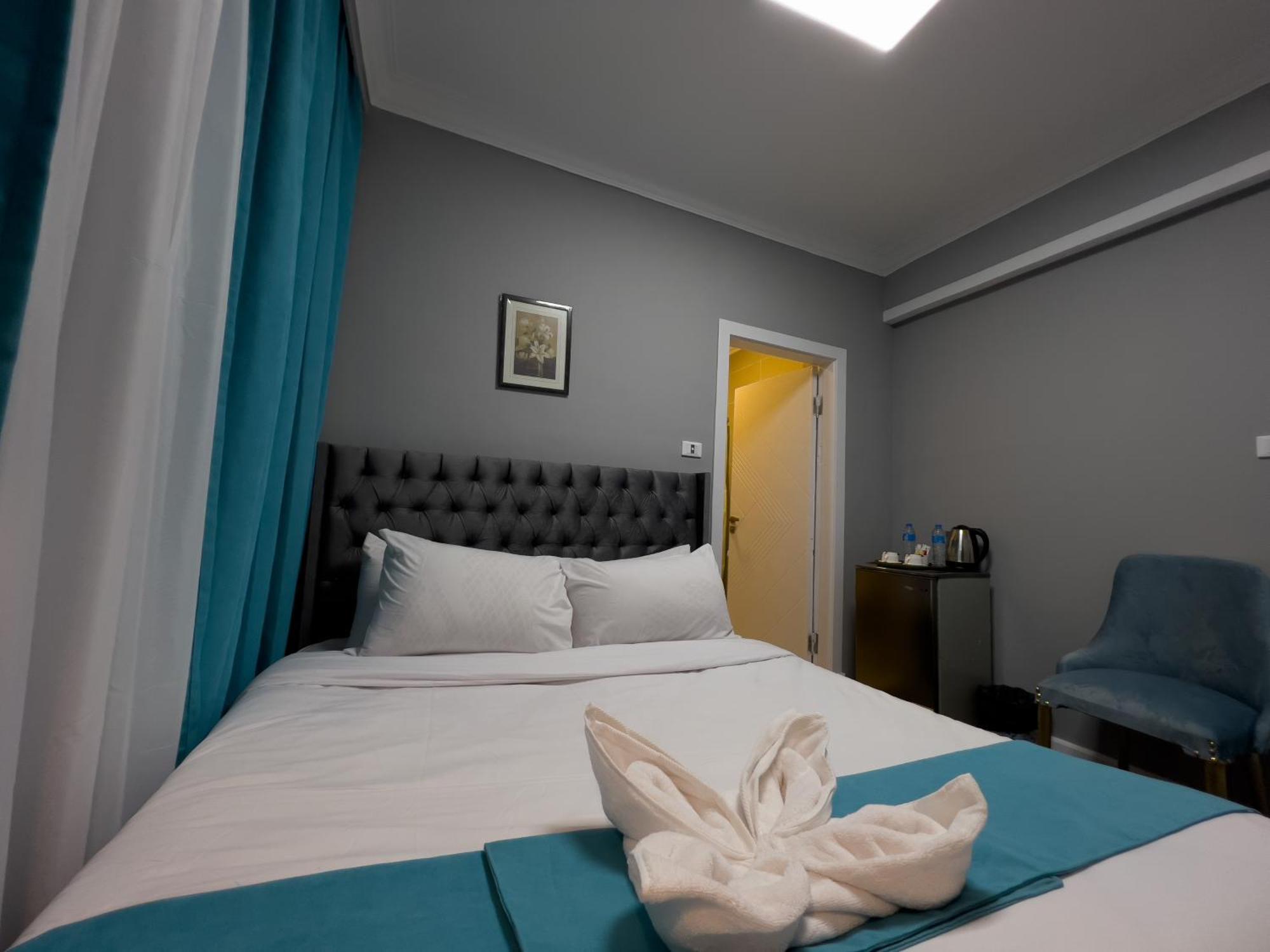 The Pyramids Gate Inn Kafrat al Jabal Exterior photo