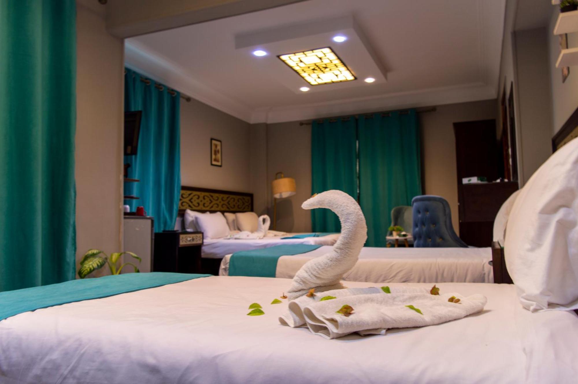 The Pyramids Gate Inn Kafrat al Jabal Exterior photo